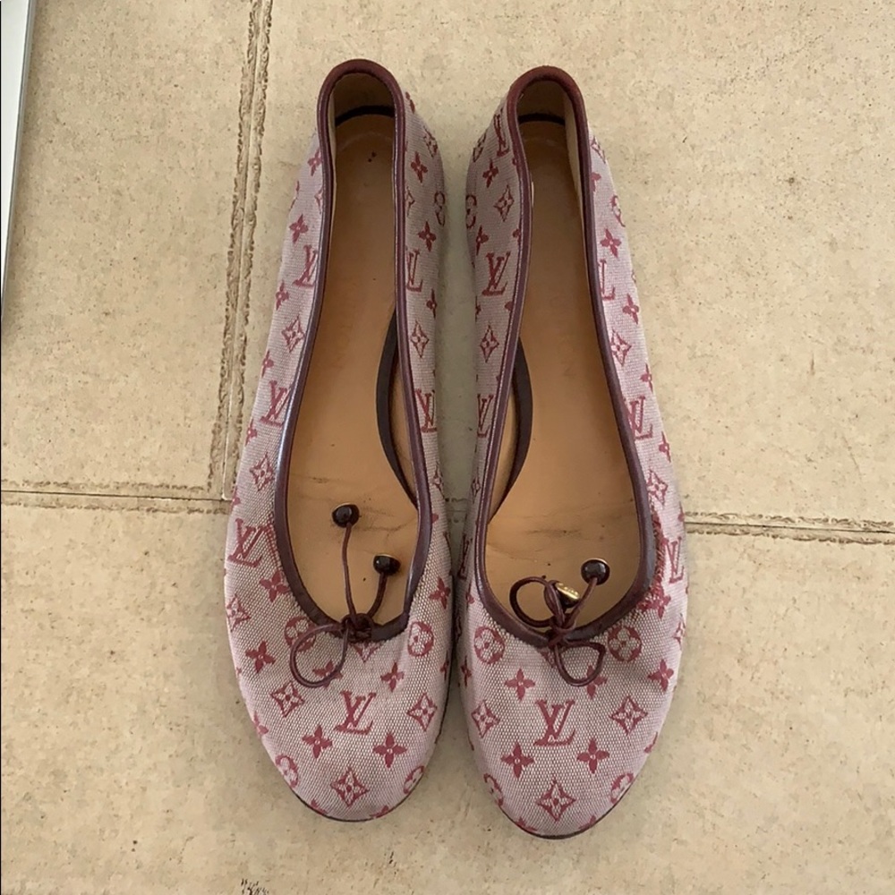 {Louis Vuitton} monogram slides